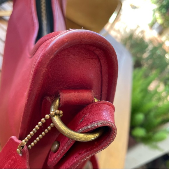 Vintage Red Coach Beckett, #9920, made in the USA, pre-1994 - Picture 10 of 14